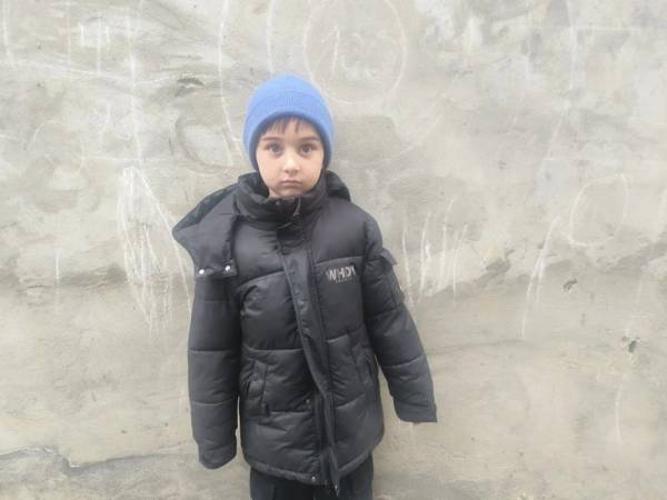 У Абдусалама аутизм и ему необходим курс реабилитации