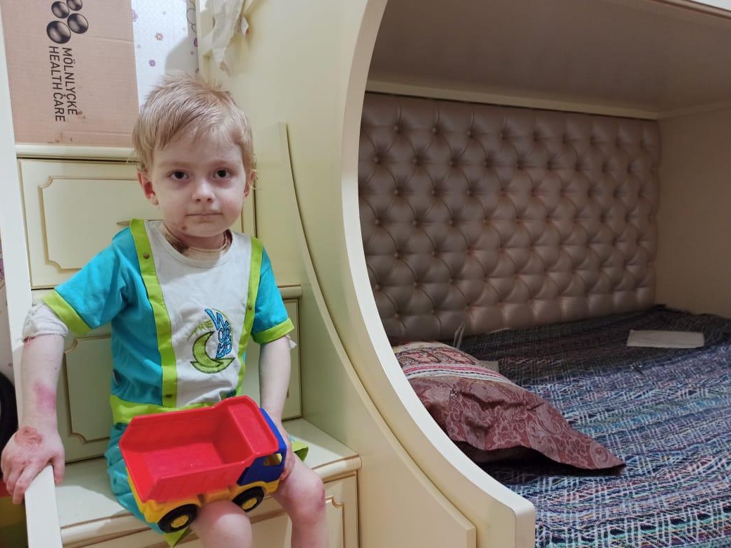 Iman needs medicines to protect his skin!