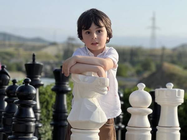 У Саада расстройство развития речи и ему нужен комплексный курс реабилитации