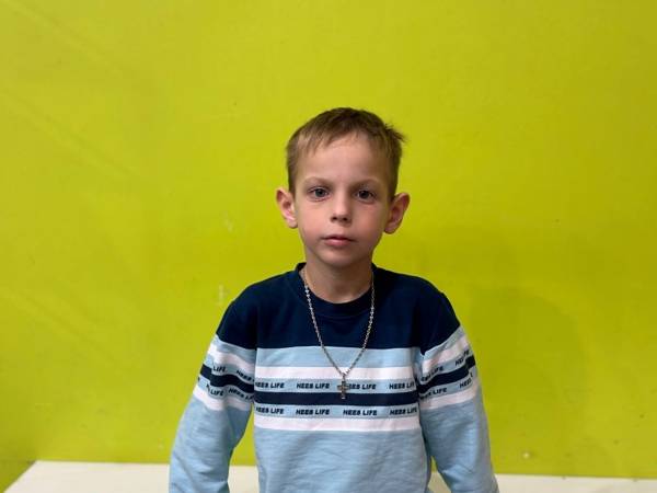 У Артемия аутизм! Чтобы улучшить навыки общения, мальчику требуется помощь специалистов.