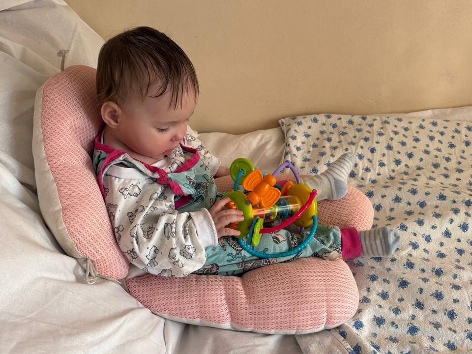 Валерии из дома ребенка нужна помощь нянь во время ее лечения в больнице!