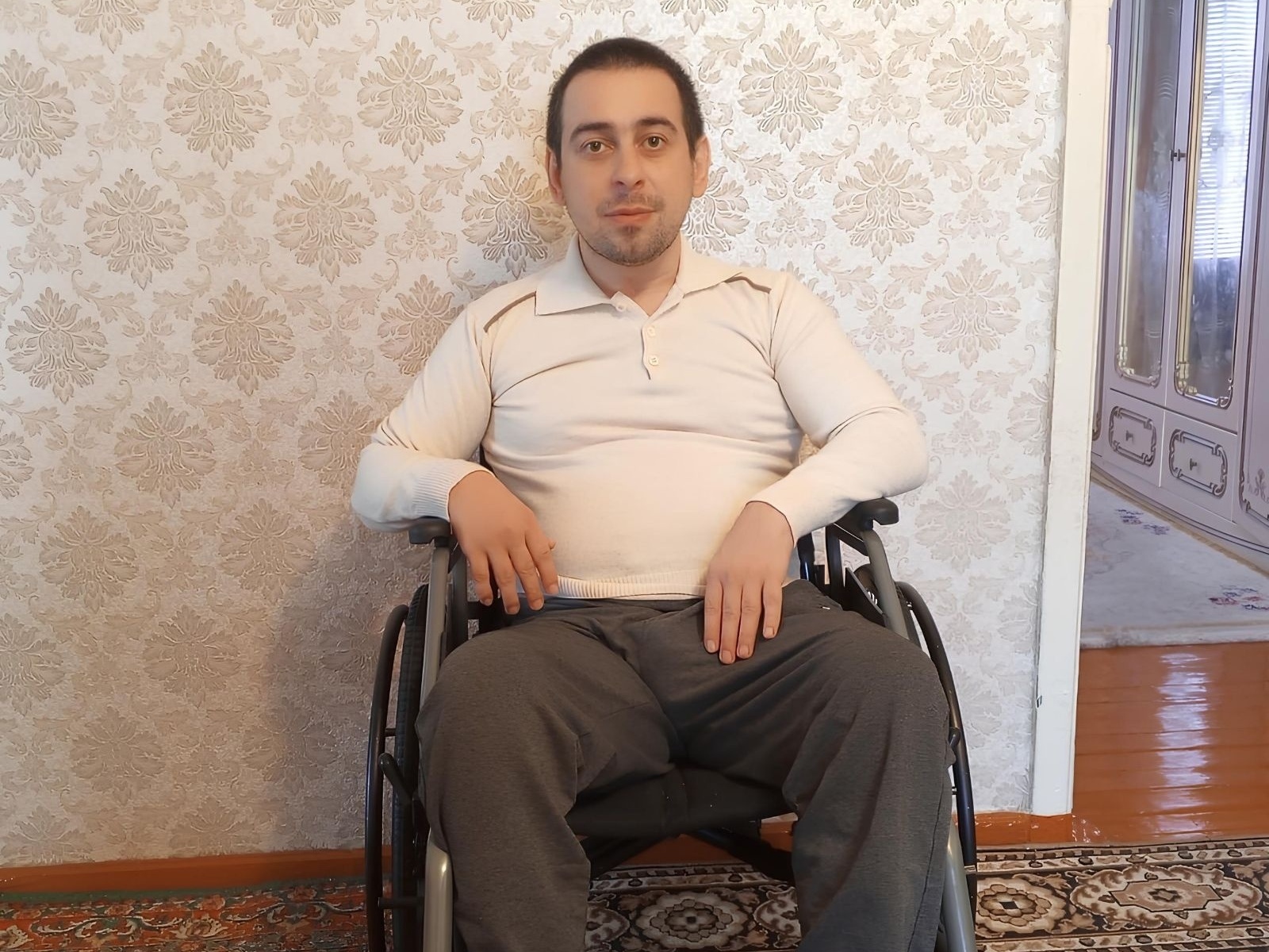 Бекхан после инсульта , ему нужна реабилитация!