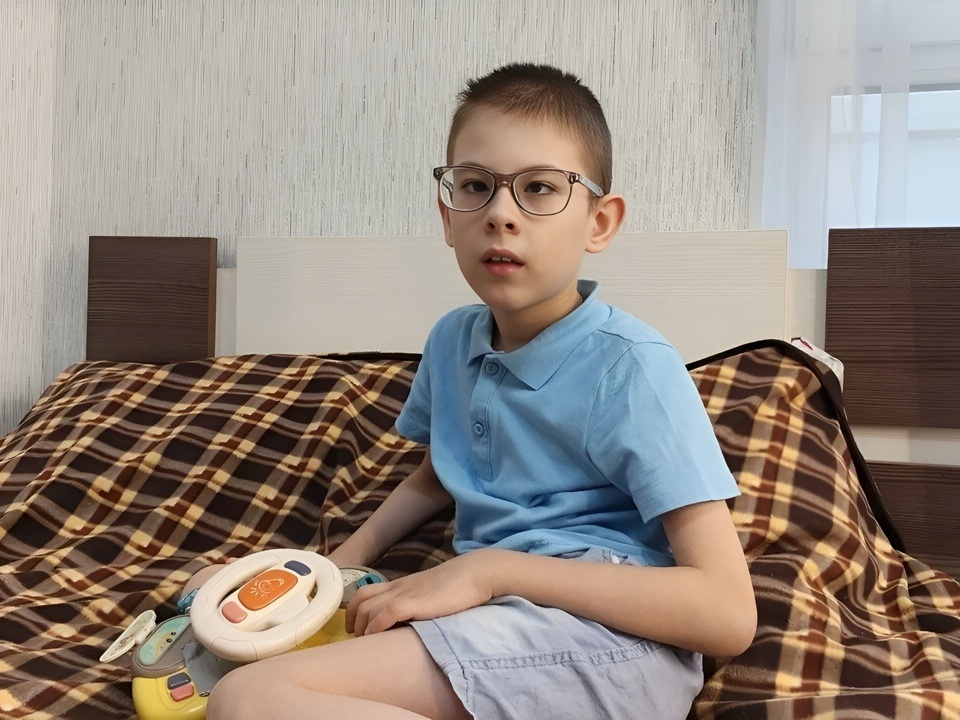 Коле необходимо пройти ЭЭГ-мониторинг и получить консультацию эпилептолога