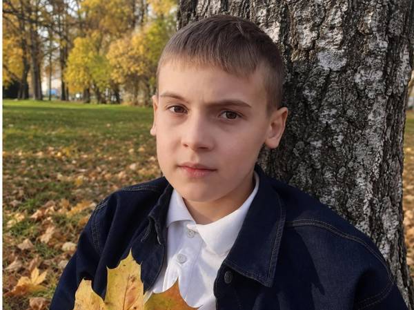 Classes and a tutor for Kirill: learning to communicate and be independent