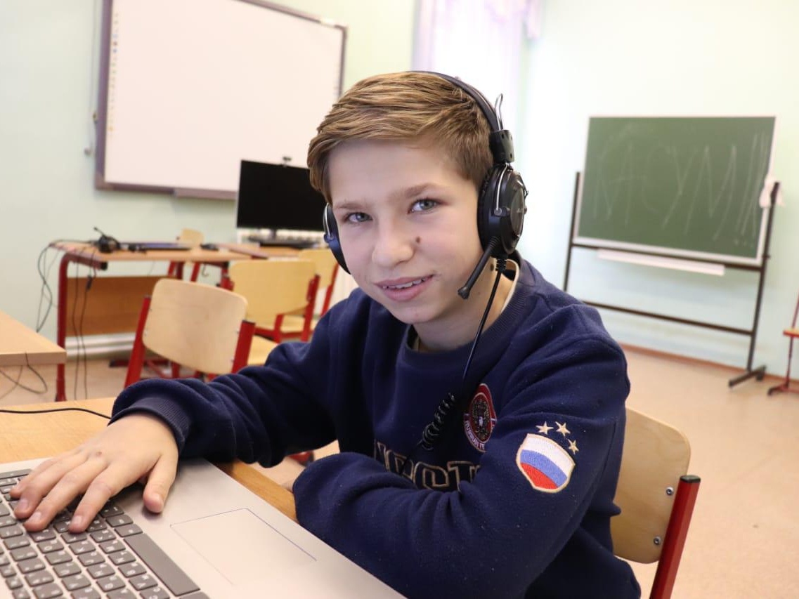 Let's help Ilya and other children from the orphanage to equip robotics workshop!