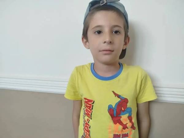 У Мухаммада — умственная отсталость с расстройствами поведения и эмоций. Для дальнейшего развития ему необходима реабилитация.