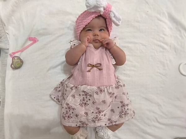 Sumayyakhon with retinopathy of prematurity needs help!