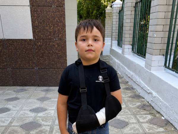 Исламу нужна помощь в лечении порока сердца
