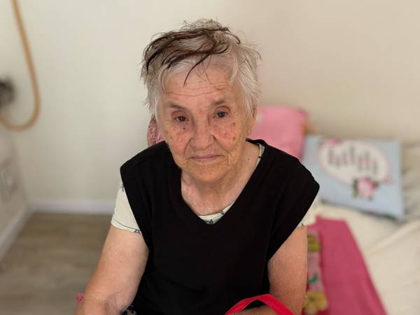 Let's give food packages to elderly people in need!