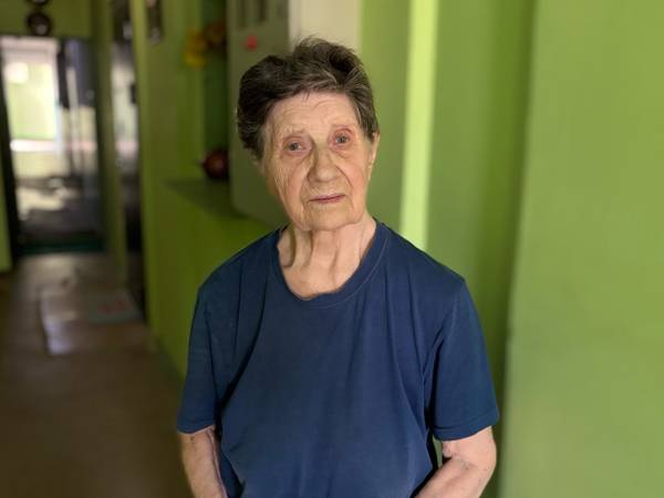 Let's support needy pensioners with food packages!