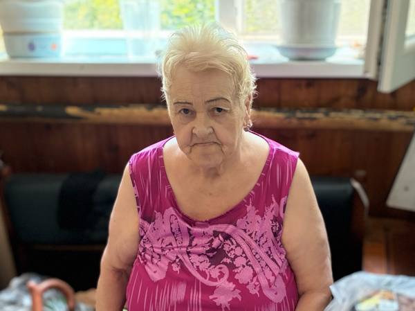 Let's provide food packages to lonely elderly people!