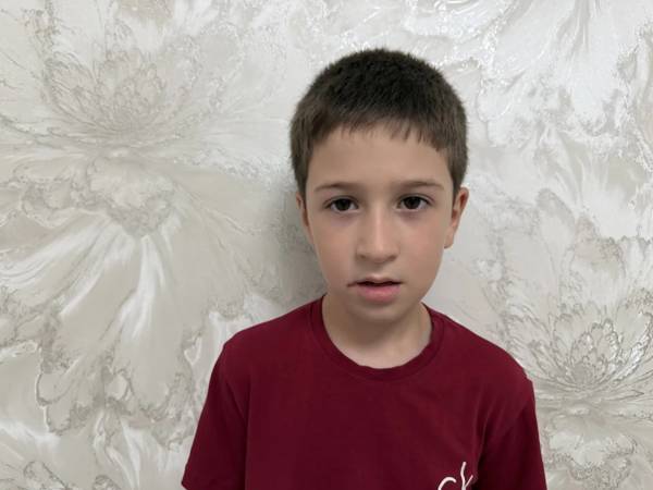 Radzhab has been diagnosed with autism and delayed speech and language development. Let's help Radzhab take a step towards progress!