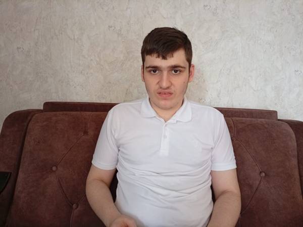 Саид-Магомеду с поражением ЦНС и аутизмом необходим курс массажа