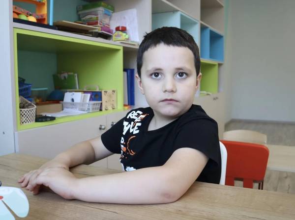 Khirachimagomed has autism! In order to develop academic skills, the boy needs to undergo a rehabilitation course!