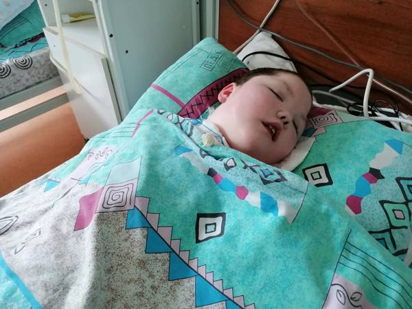 Kirill from the psychoneurological boarding school needs help from nannies during his treatment!