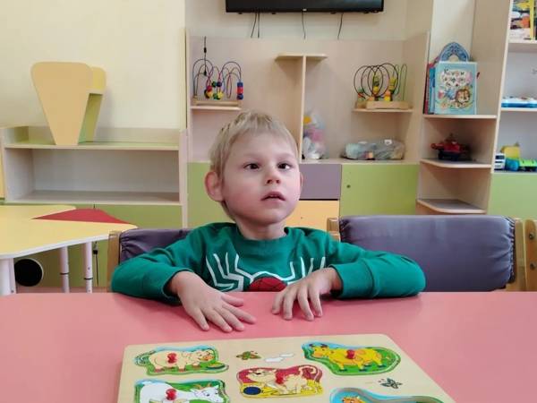 Артем - сирота, ему нужен курс реабилитации!