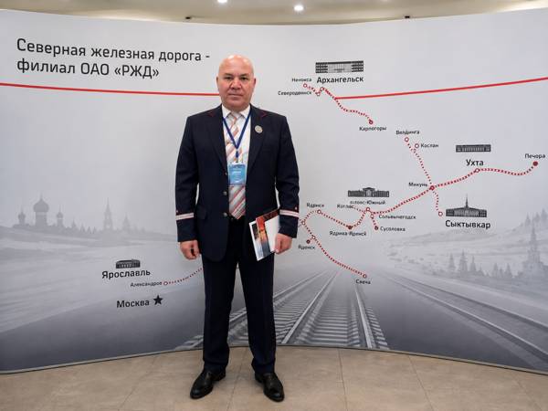 У Олега тяжелое заболевание крови, ему нужна трансплантацию костного мозга