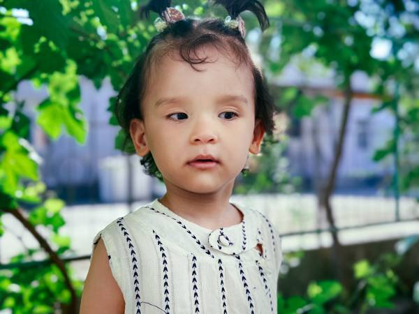 Sabina needs eye surgery to preserve the results of her retinopathy treatment!