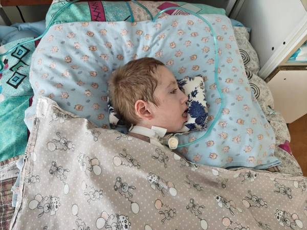 Gordey from the psychoneurological boarding school needs help from nannies during treatment!