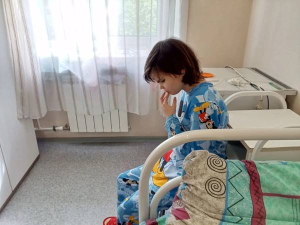 Darina from the psychoneurological boarding school needs help from nannies during her treatment!