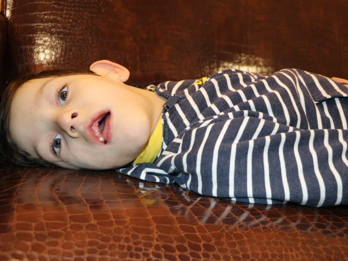 Sulumbek has cerebral palsy, he needs help paying for treatment and examinations!