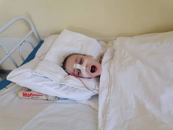 Bogdan from the psychoneurological residential facility needs help from nannies during treatment!