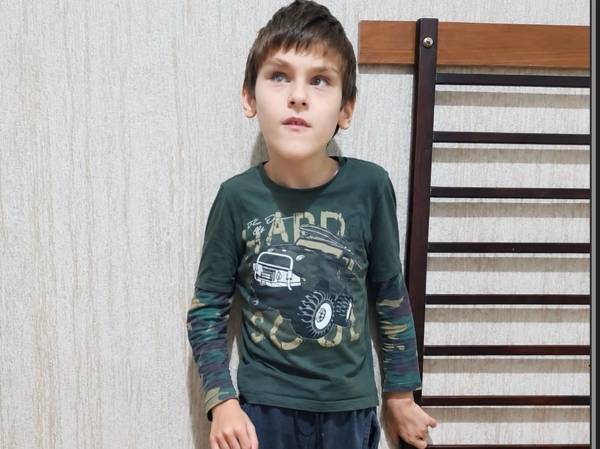 Shamil has cerebral palsy, spastic tetraparesis. He needs rehabilitation!