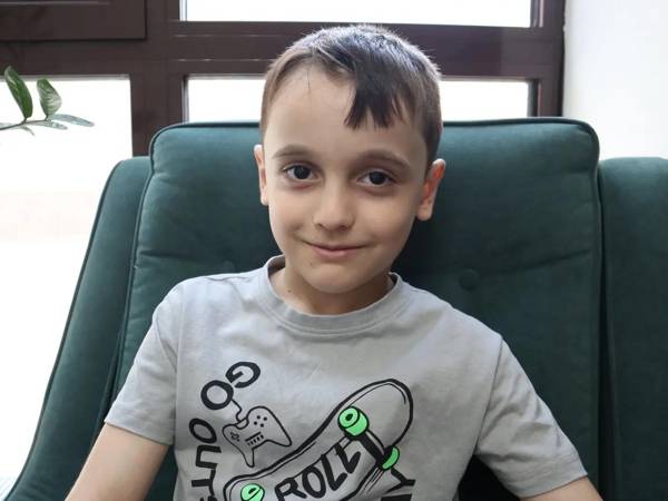 To improve speech and communication development, Artur needs to undergo an autism correction course!