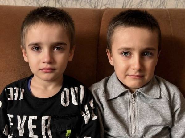 Mukhammadrasul has a psychological and speech development disorder. Magomedmukhtar has a delay in psycho-speech development. They need rehabilitation!