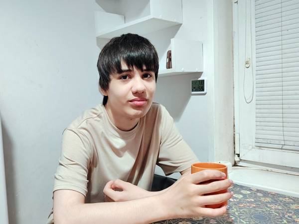 Samir's immune system is attacking his joints. The boy needs to undergo genetic testing to select an appropriate treatment