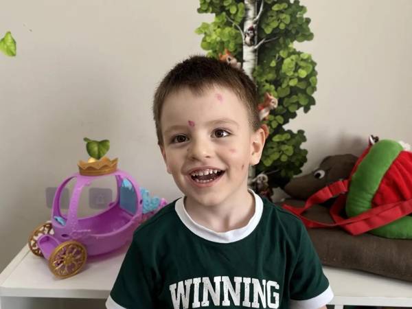 Batyr has autism! To improve his speech and social-domestic skills, the boy needs help from specialists!