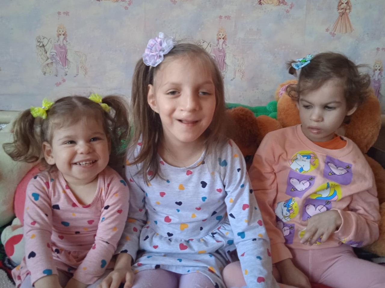 Three foster sisters have neurology, they need rehabilitation!