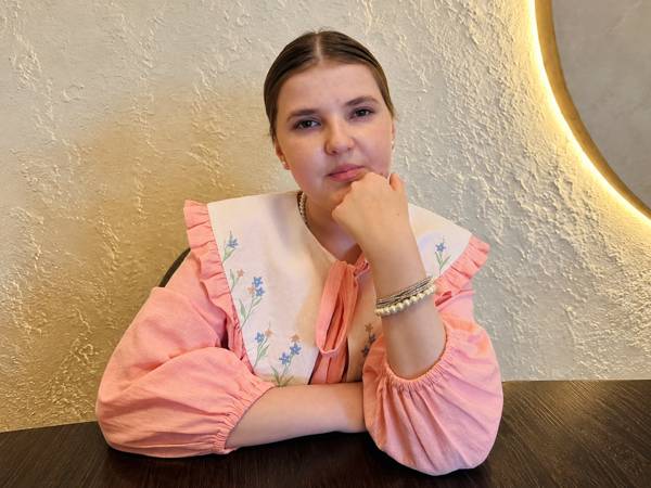 Dzhamila has diabetes and end-stage renal failure. She needs assistance with travel expenses and accommodation while she waits for a transplant!