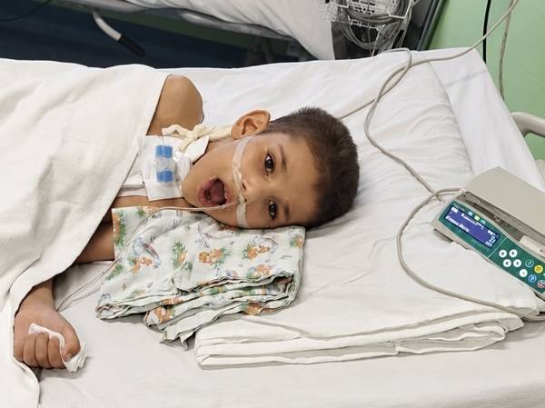Suleyman has a severe congenital heart defect — Fallo's tetralogy. He needs rehabilitation!