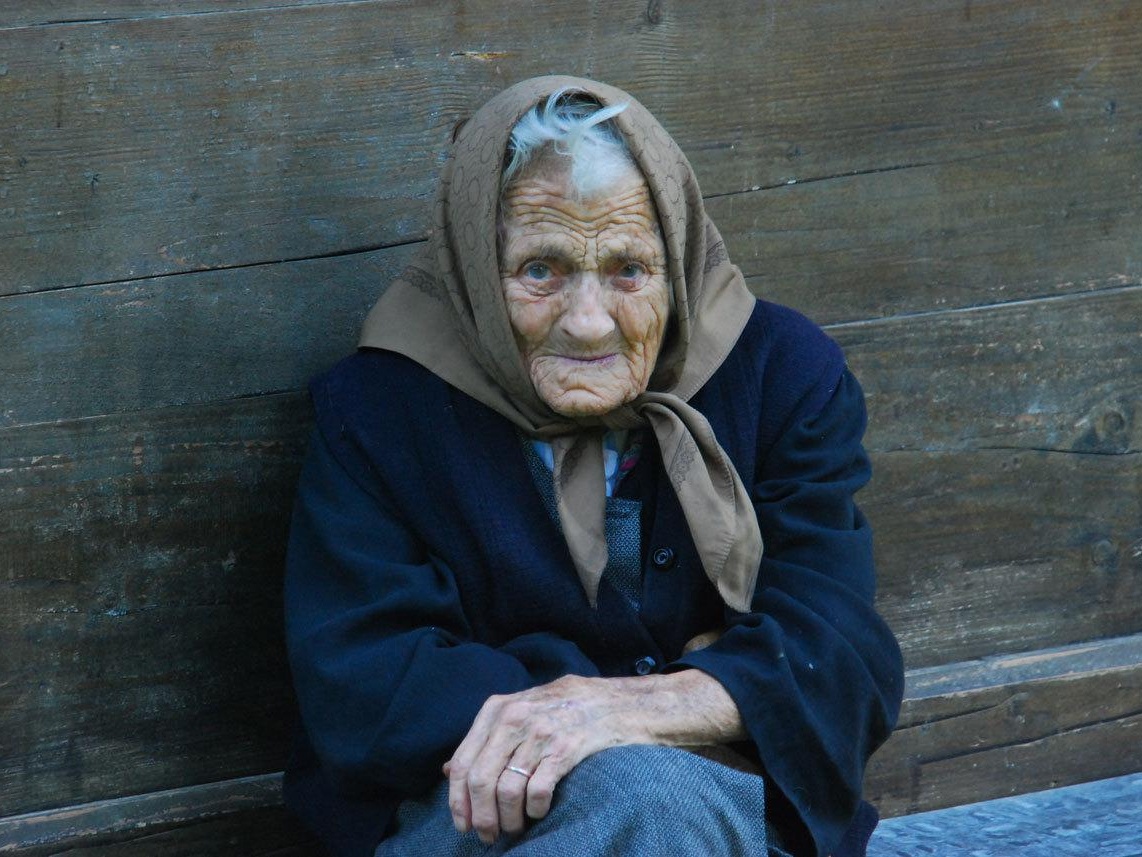 Help is needed to organise meals for 40 lonely elderly people below the poverty line
