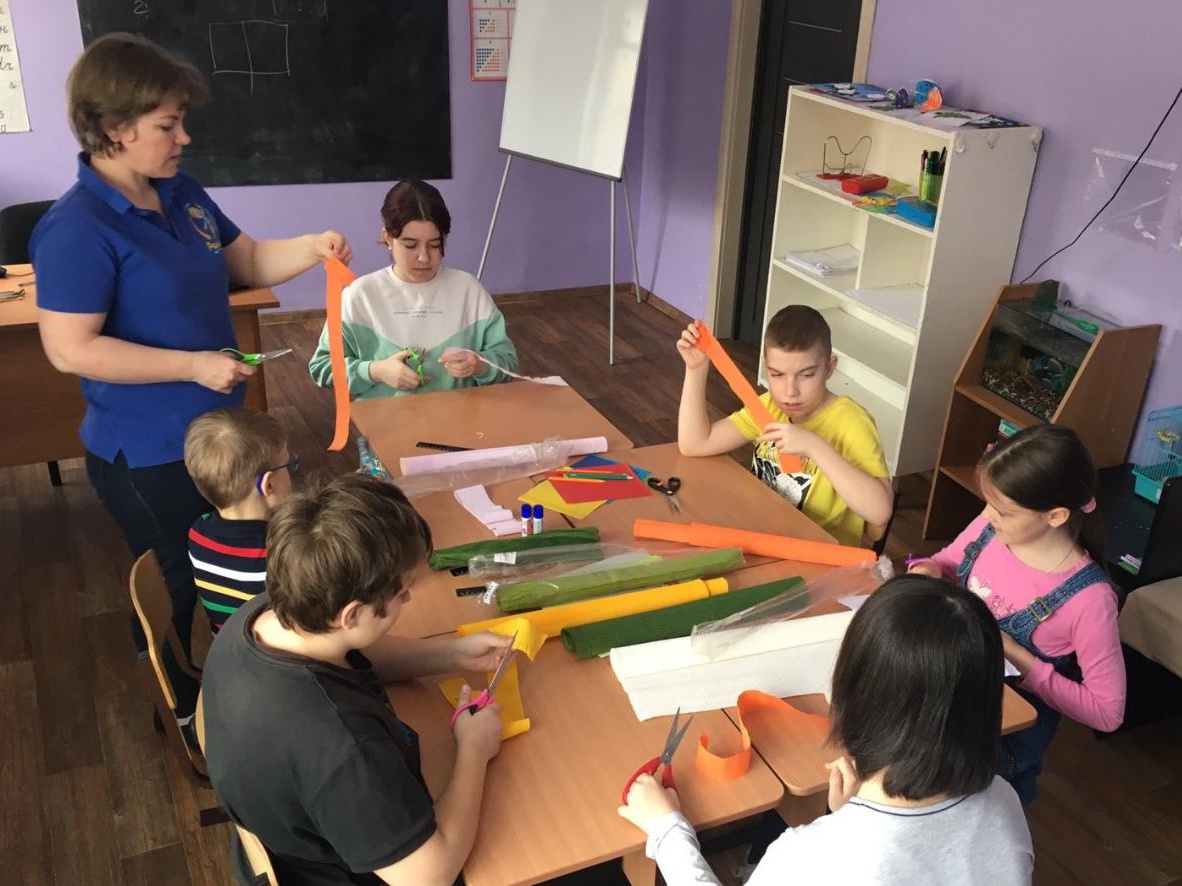 В класс для детей с особенностями развития требуются пластиковые окна, чтобы ребятам было комфортно учиться