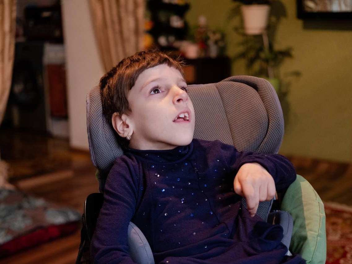 Umka has cerebral palsy, rehabilitation is required!