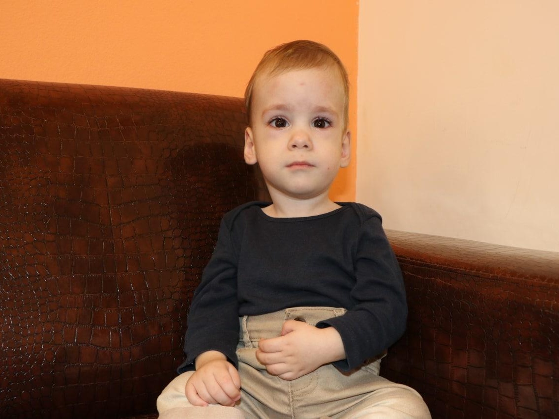 У Абдуллаха Spina Bifida, ему необходимо пройти очередной курс реабилитации