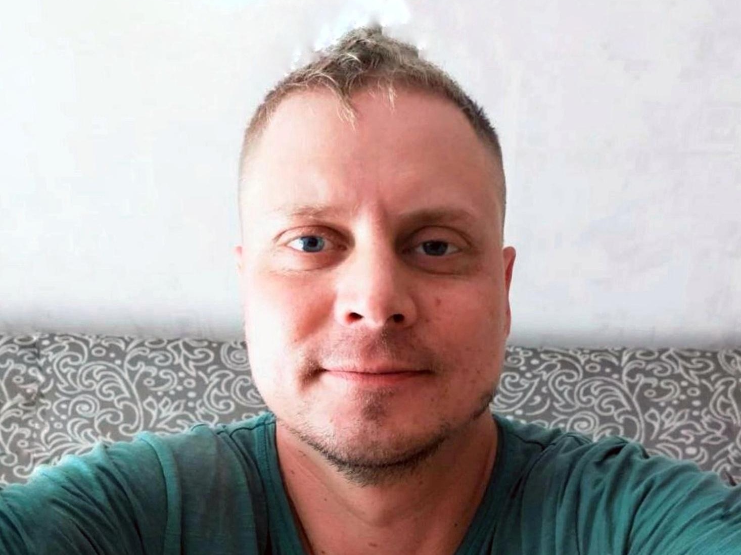 Денису нужна заместительная терапия, чтобы победить болезнь