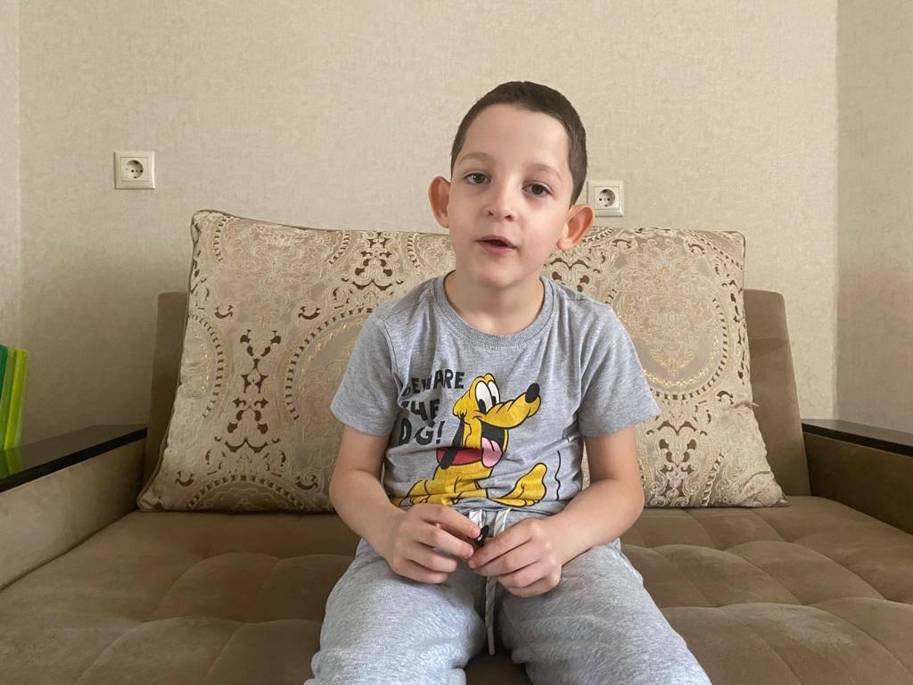 У Хамзата аутизм, ему необходимо пройти очередной курс реабилитации