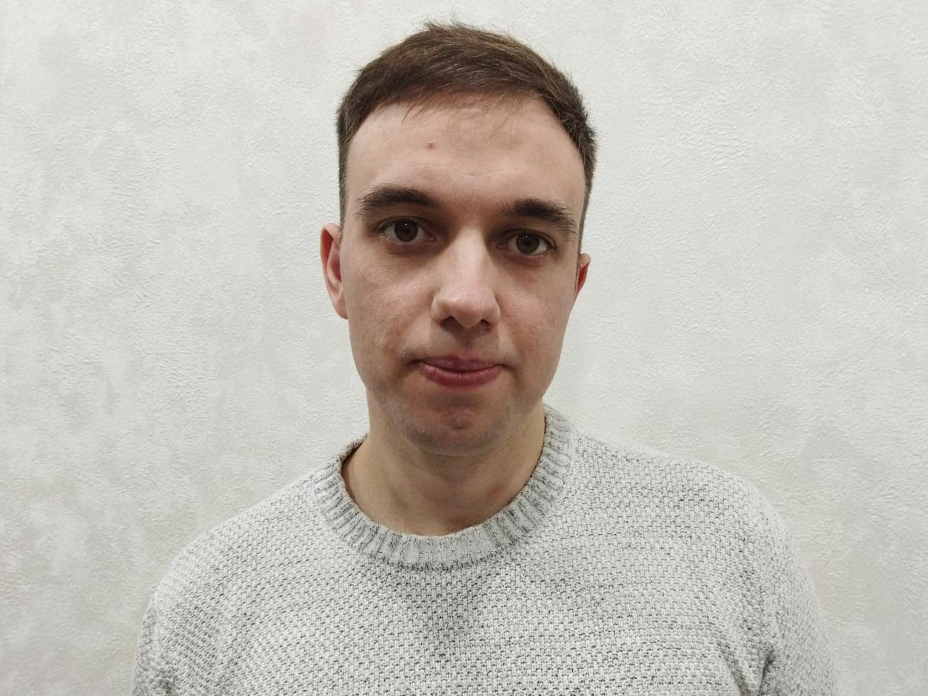 У Антона рак крови. Ему нужно лекарство, чтобы победить болезнь