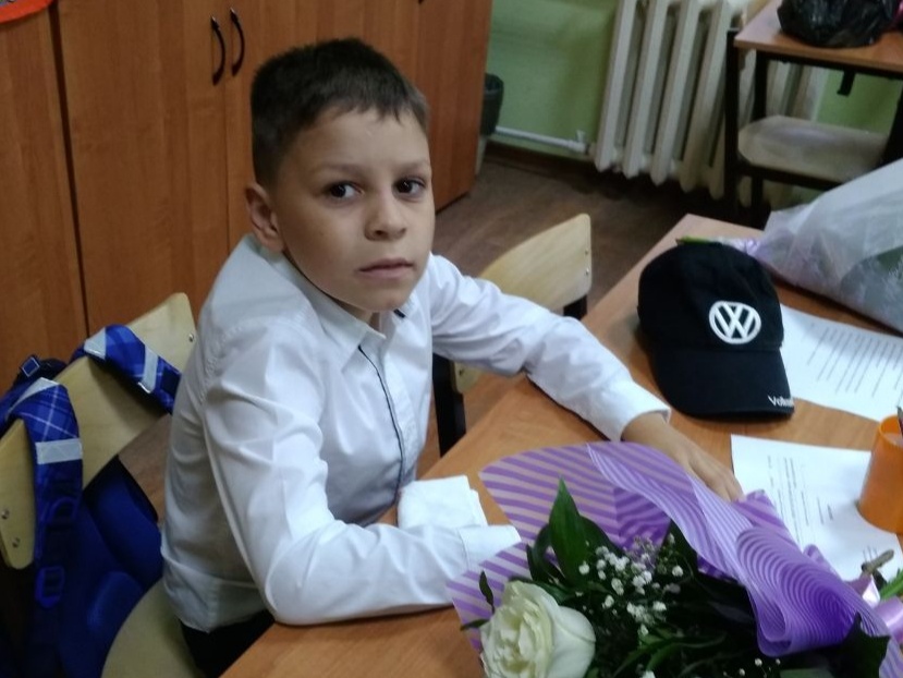 У Вадима аутизм, требуется длительная реабилитация и адаптация к школе