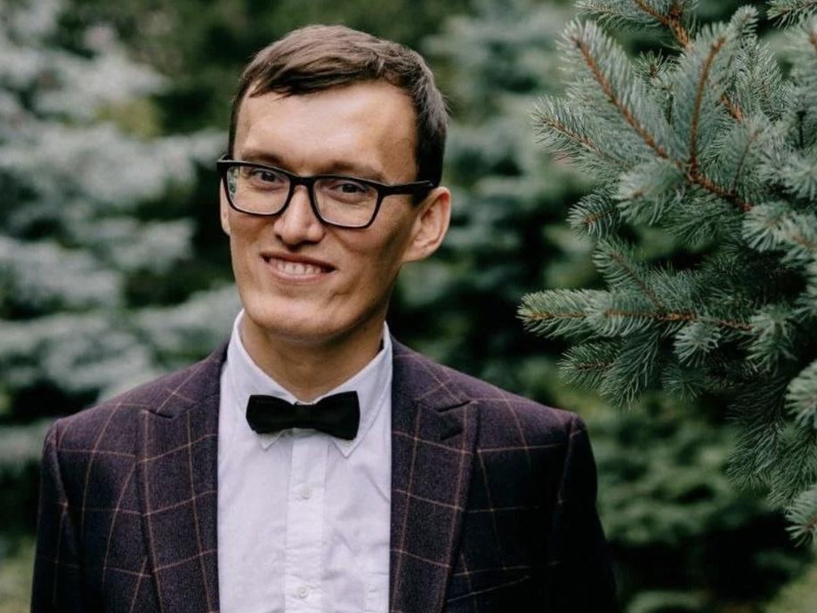 У Руслана острый лейкоз. Чтобы победить рак, ему нужна пересадка костного мозга