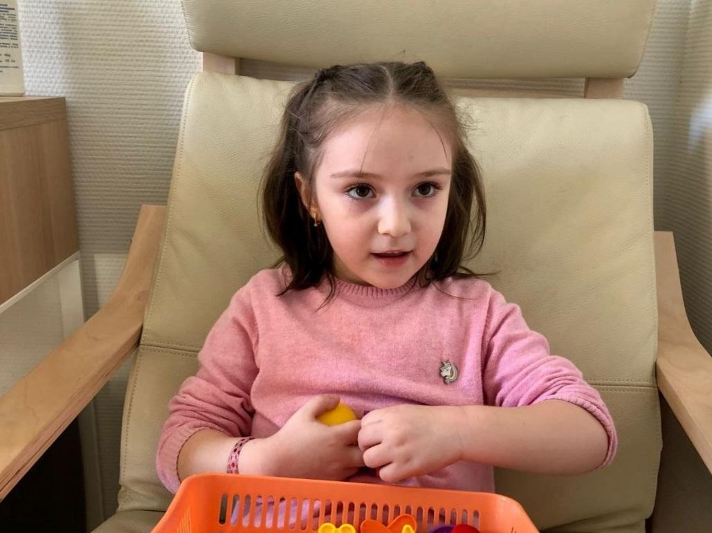 У Джавгарат задержка в развитии, ей требуется помощь специалистов!