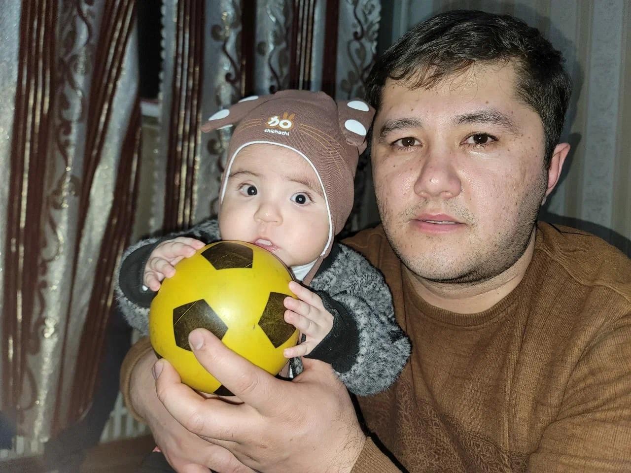 Малышу Мухаммаду требуется операция на глазу, чтобы сохранить зрение!