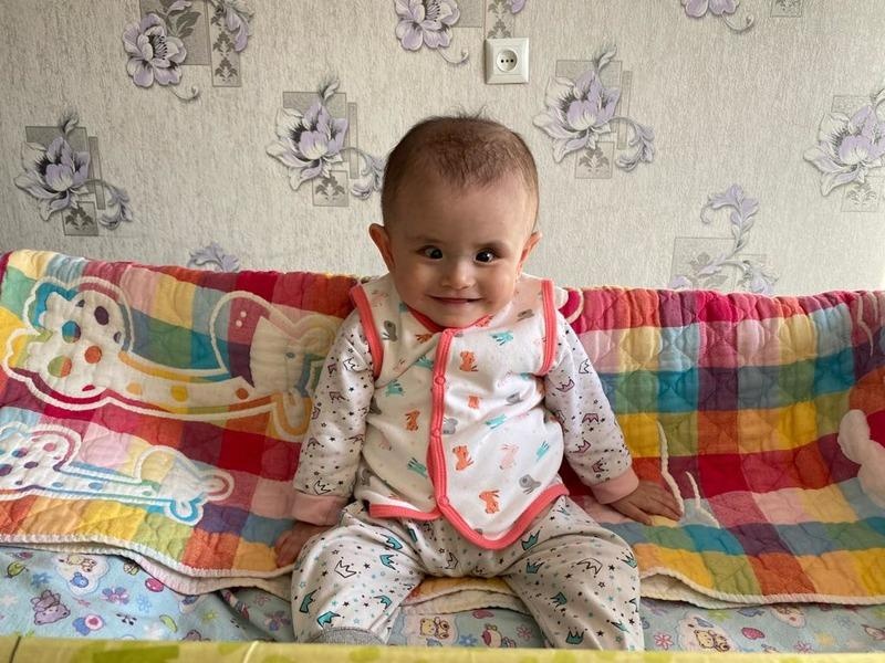 Аяре нужно провести операцию на глазах, чтобы сохранить зрение!