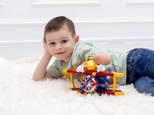 Илья нуждается в кибер-протезе левой руки!