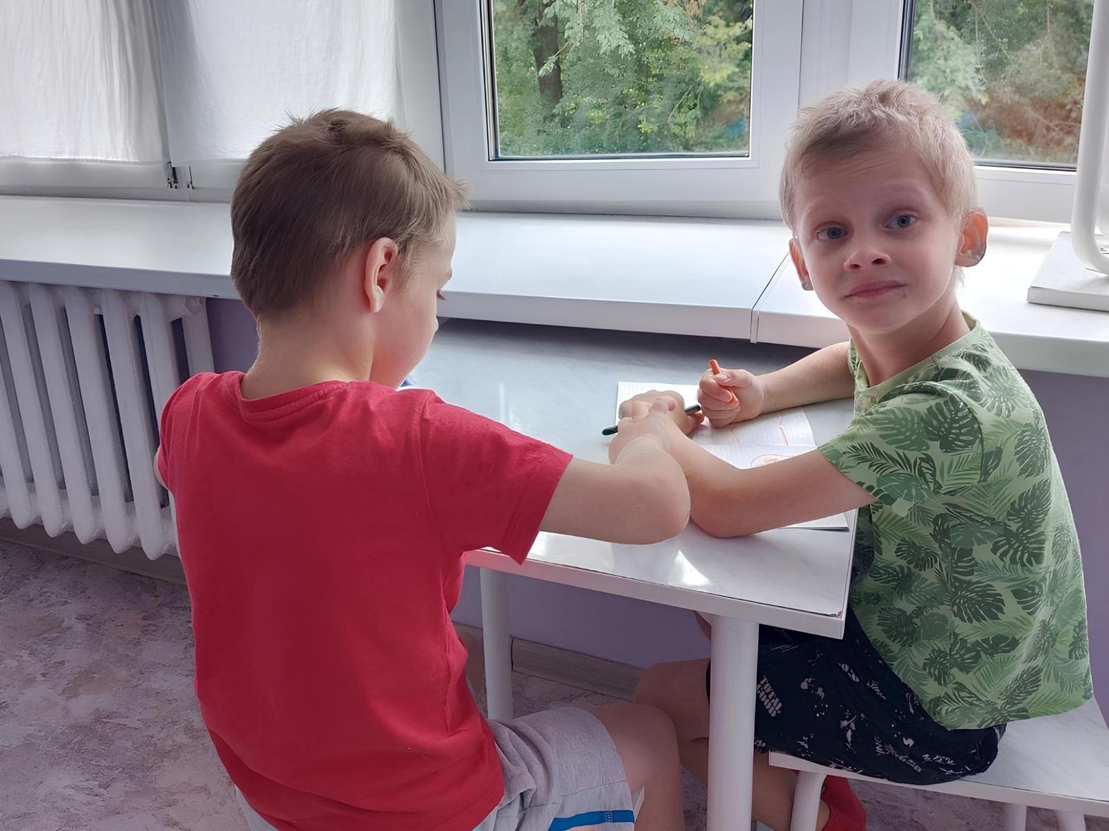 Дети, оставшиеся без попечения родителей, нуждаются в сопровождении нянь на время лечения!