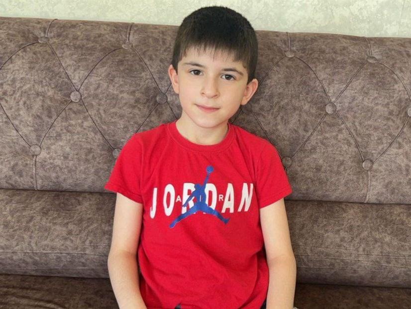 Чтобы справится с задержкой в развитии, Раджабу необходим курс комплексной реабилитации!