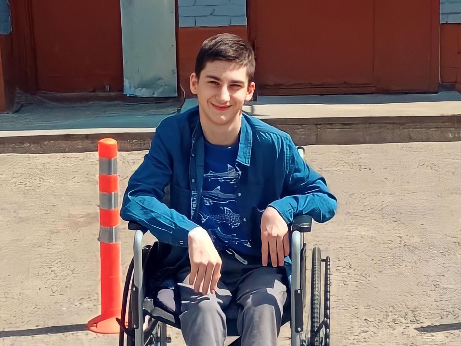 Дауду нужна реабилитация, чтобы научиться ходить самостоятельно!